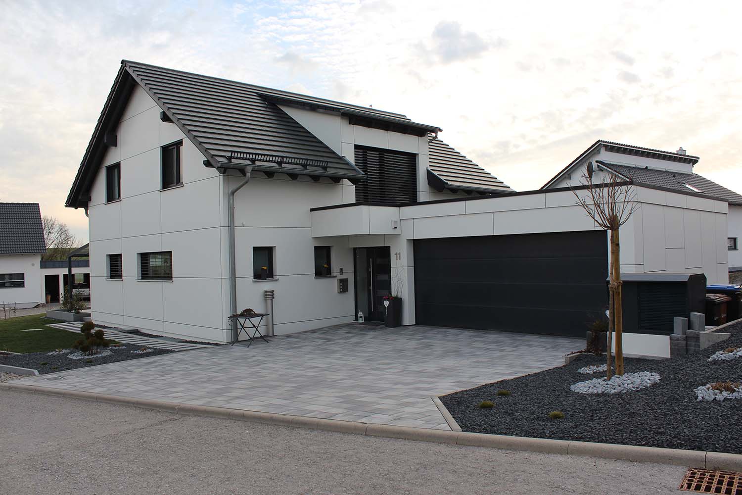 Holzrahmenhaus mit Alu-Verbund-Fassade