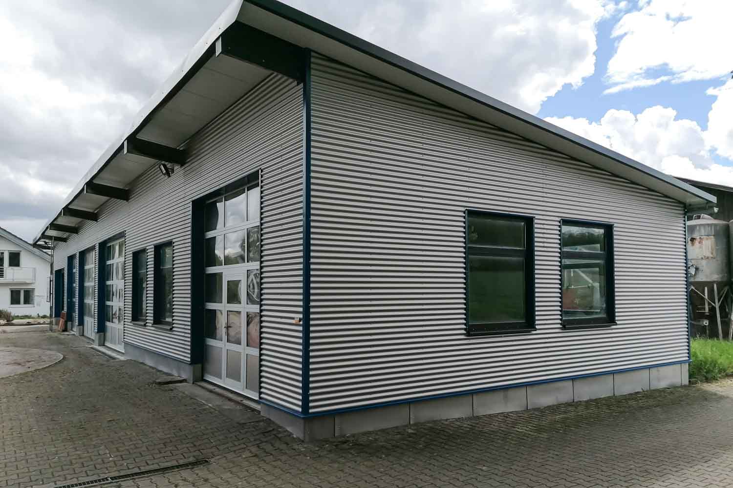 pratz_holzbau_fassadenbekleidung_metallfassadenprofile_heimerdingen pratz holzbau gmbh fassadenbekleidung metallfassadenprofile heimerdingen